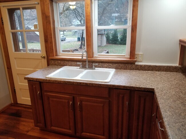 Photo - 210 E 2nd St