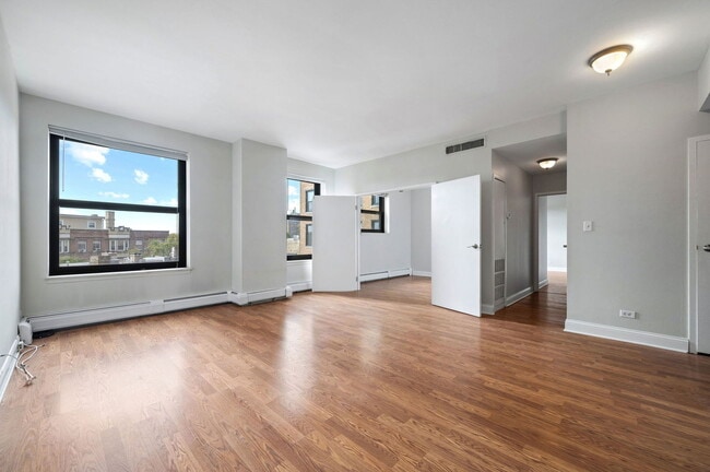 Photo - 2100 N Lincoln Park W Unit 5AS