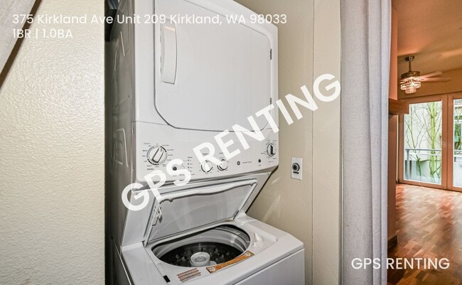 Photo - 375 Kirkland Ave