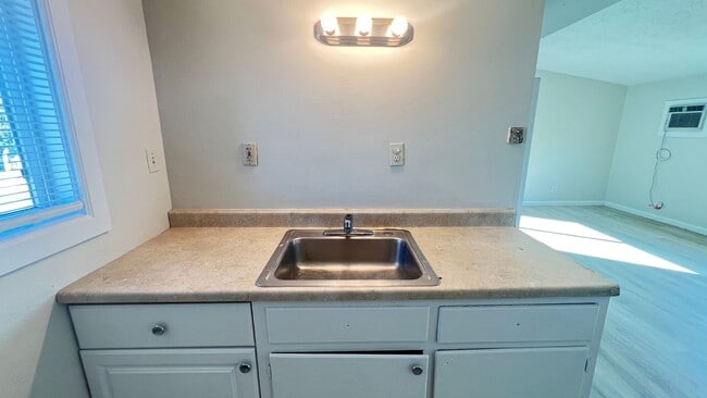 Photo - Cute Studio in Buena Park Tri-Plex Unit 3