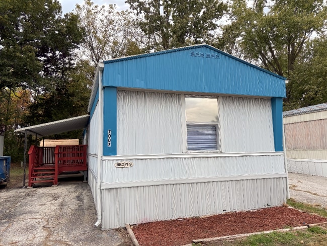 Photo - 7007 Timber Ridge N