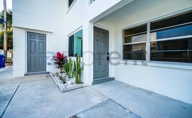 Photo - 7338 Coquina Way