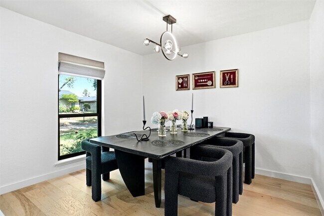 Photo - 1820 Castille Dr