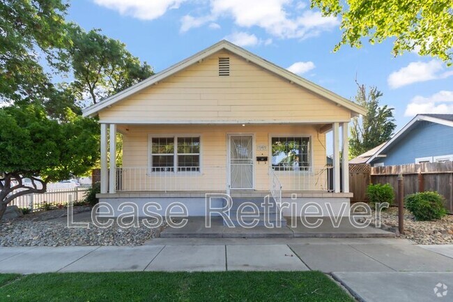 Building Photo - 703 A St Rental