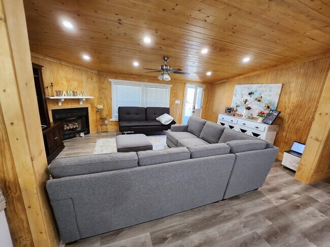 Photo - 325 Scataway Rd