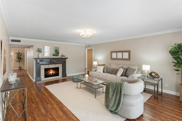 Photo - 15923 Preston Rd Unidad 1003