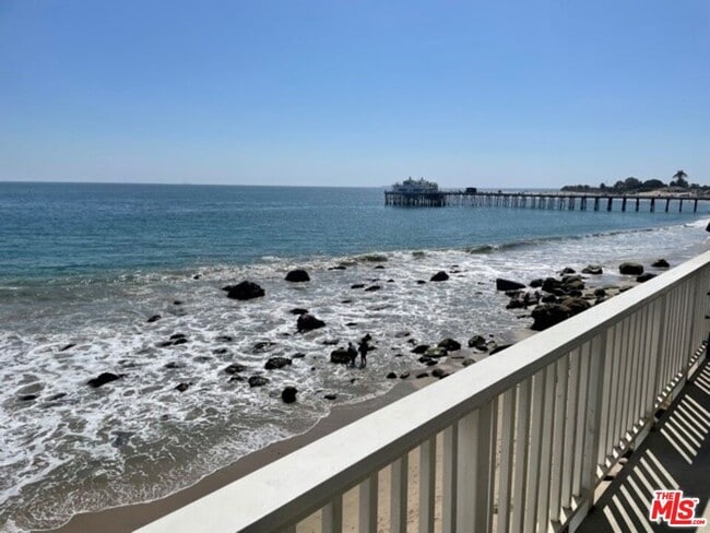 Building Photo - 22860 Pacific Coast Hwy Unit 207 Rental