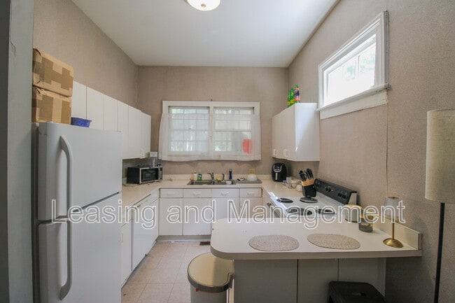 Photo - 208 Calhoun St Unit A