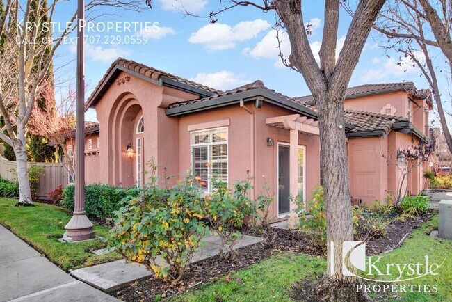 Photo - Gorgeous condo in beautiful Tiara gated co...