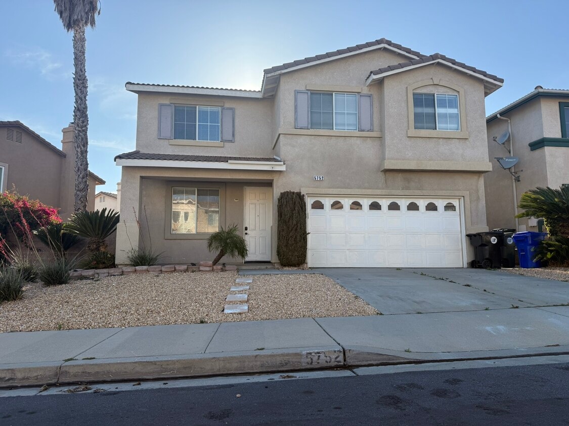 Photo - 5752 Tamarisk Way (Fontana, CA)