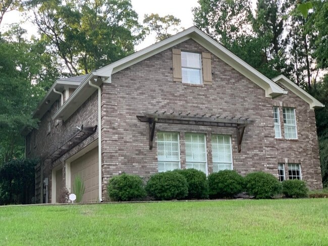 Photo - 422 Dickerson Ln