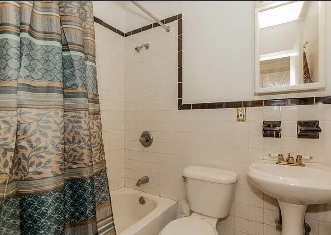 Photo - 210 E 88th St Unit 2A