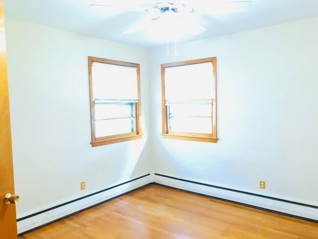 Photo - 3112 Belmont Ave