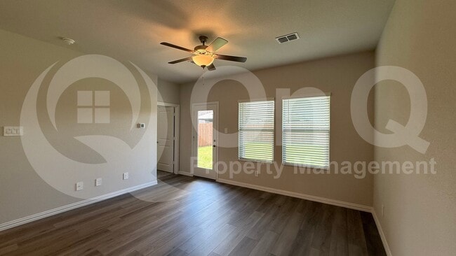 Photo - 529 Travine Dr
