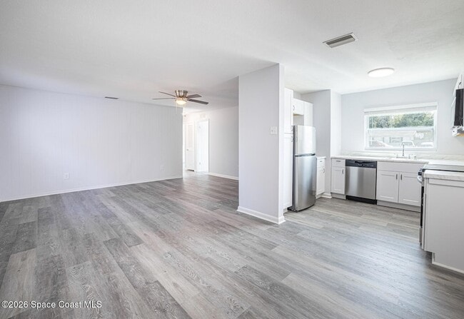 Photo - 3332 Elder St