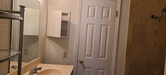 Photo - 1106 Verde Dr Unit 1