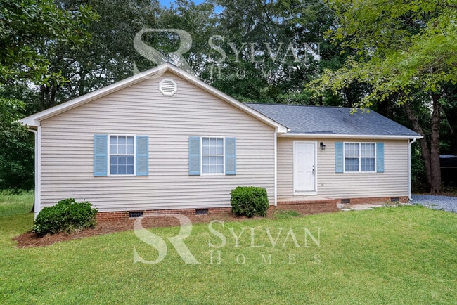 Photo - Cute, cozy and comfortable