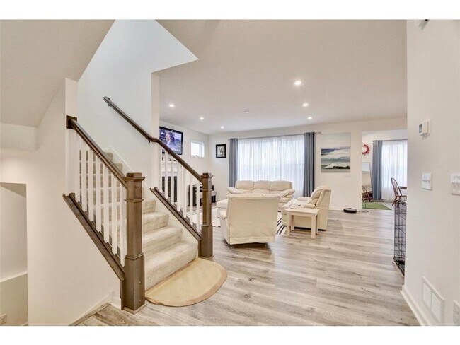 Photo - 171 Maple Terrace