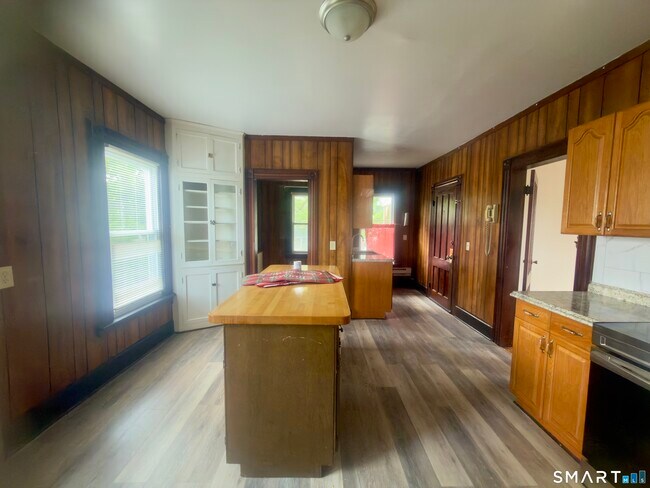Photo - 261 Wakelee Ave Unidad 2