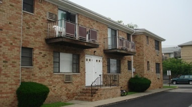 Lodi Court Apartments