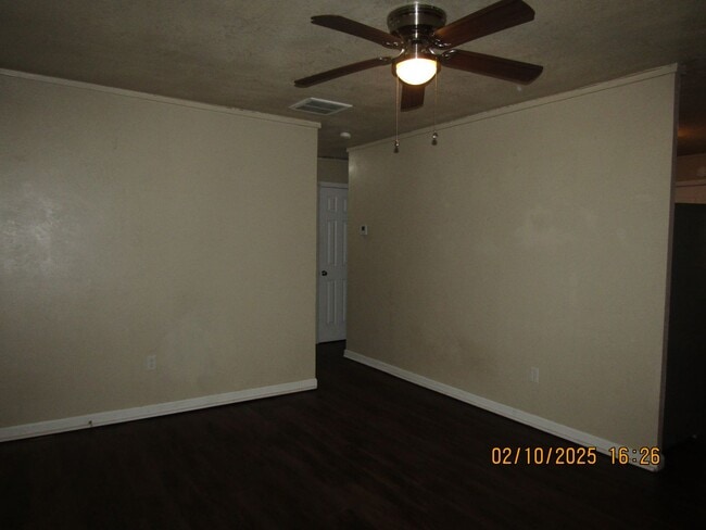 Photo - New listing! 3 bedrooms/1 bath/garage with carport