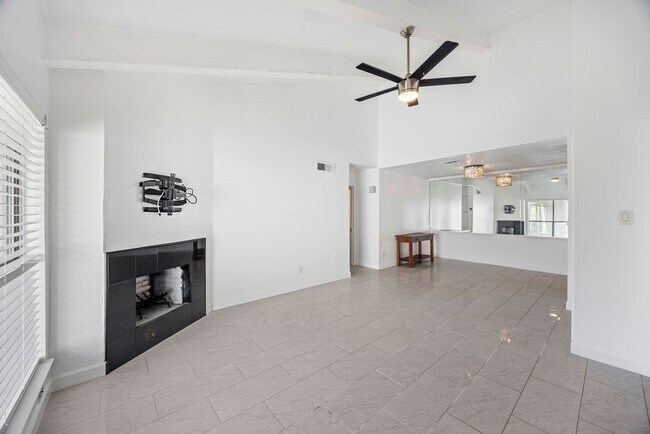 5711 Sugar Hill Dr Unit 32