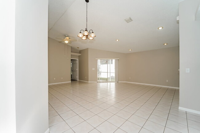 Photo - 5841 Eagle Cay Ln