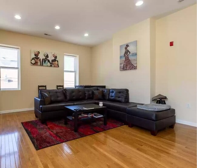 Photo - 1147 S 26th St Unit B