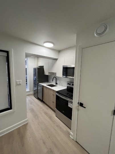 Building Photo - 2 Monk St Unit 2