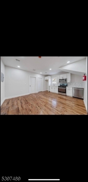 Photo - 2037 Gless Ave