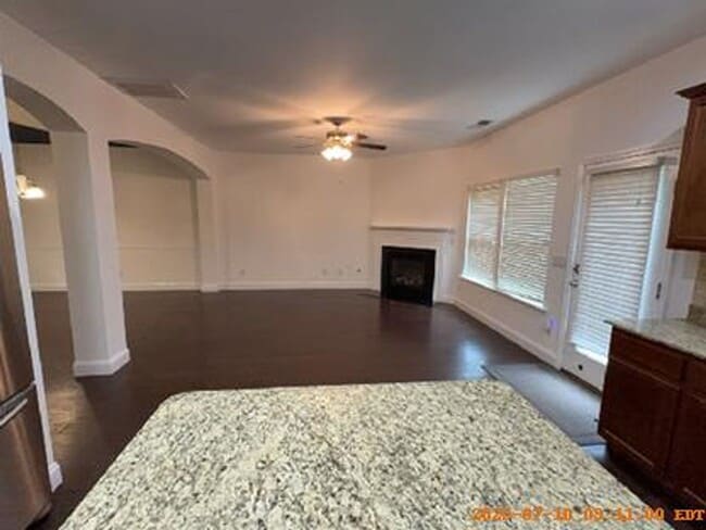 Photo - Lexington Living Oasis
