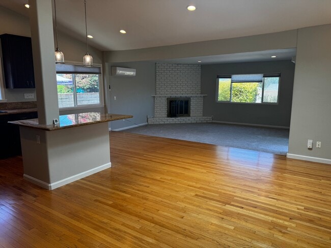Photo - 5290 Waring Rd