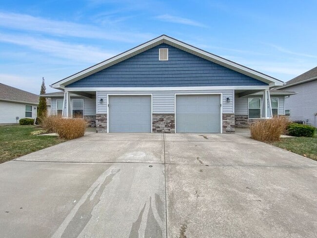 Building Photo - 8232 SW 1st St