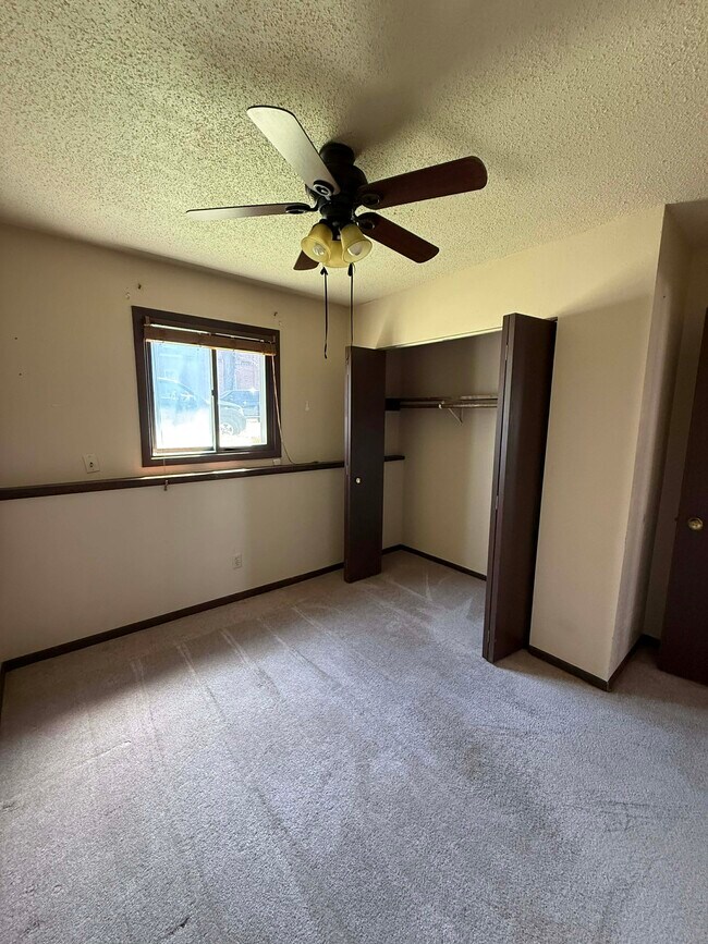 Bedroom 2 - 203 S 6th St Unit 1