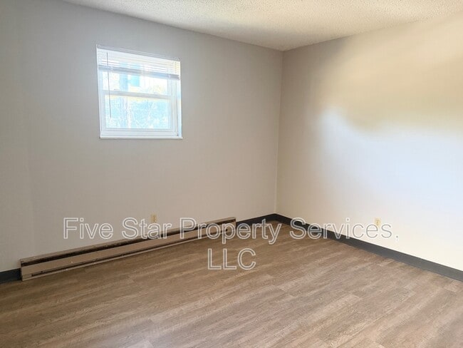 Photo - 2070 W Washington St Unidad Apt 9