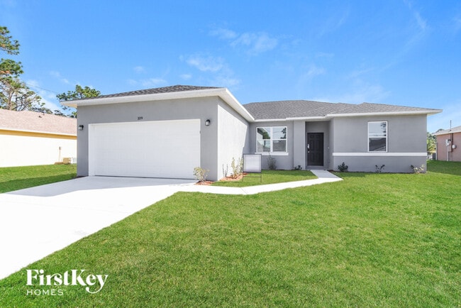 Photo - 109 Hillock Ave NW
