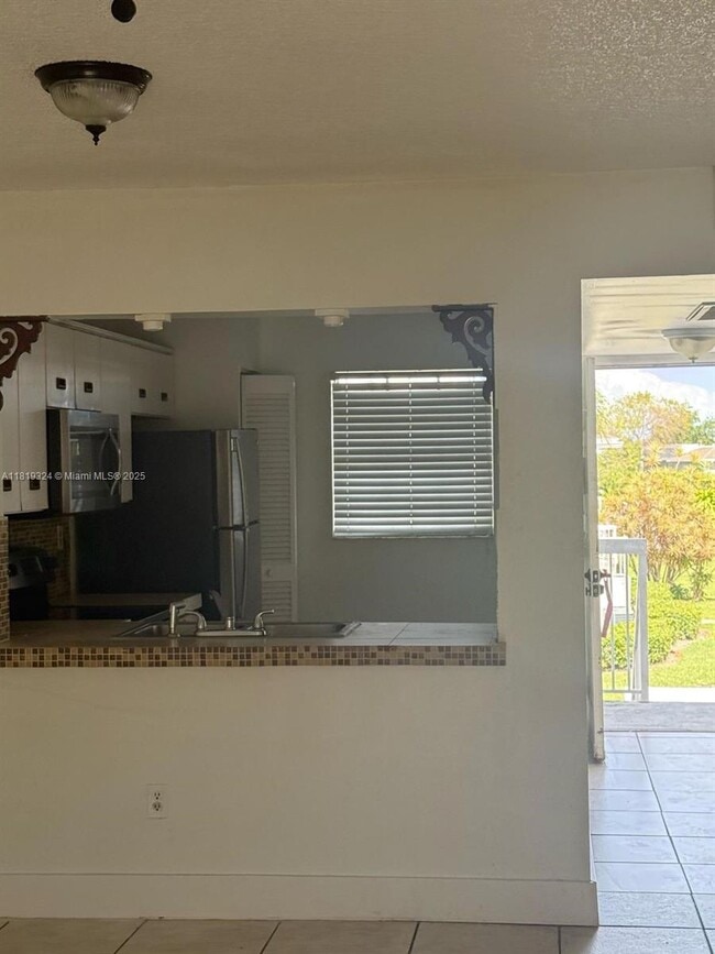 Photo - 438 NE 210th Cir Terrace Unit 202-4B