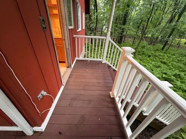 Photo - 6264 Laurel Rd