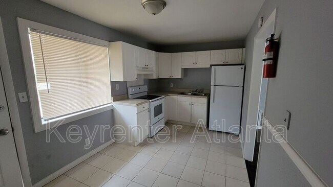 Photo - 1596 Line Cir Unidad 3