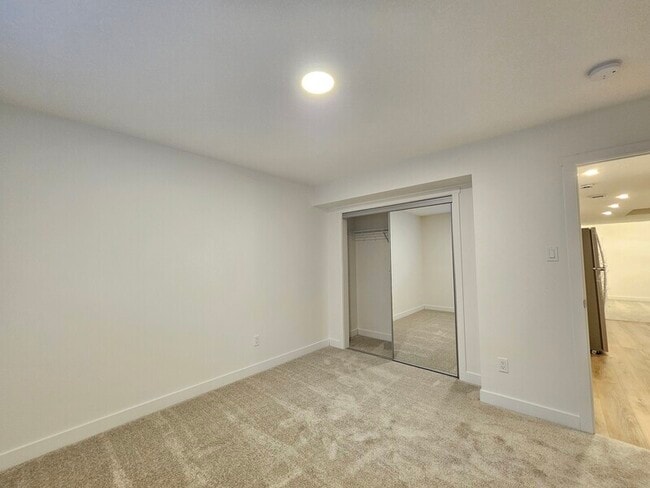 Photo - 6355 King Wynd SW