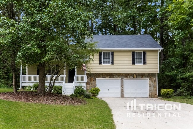 Photo - 100 Russell Dr House