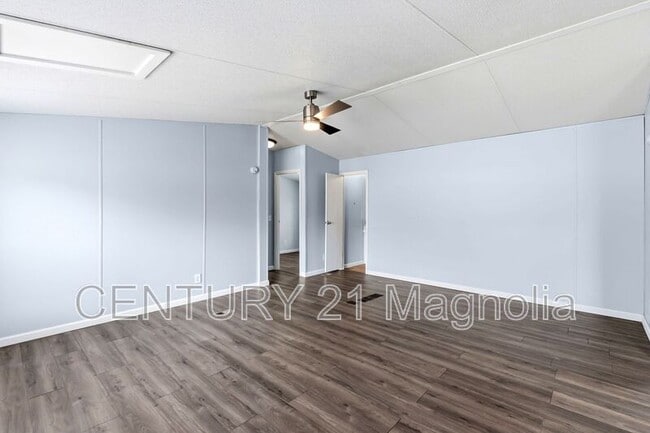 Photo - 735 Bennock Mill Rd