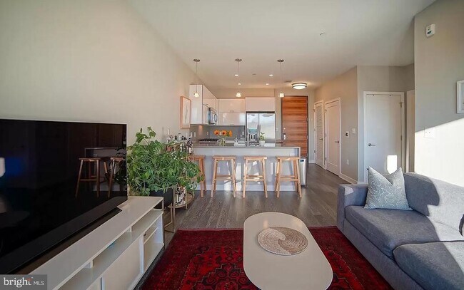 Photo - 1350 Maryland Ave NE Unit 304