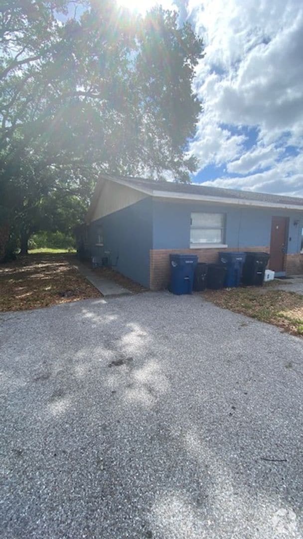 Building Photo - 3 Bedroom 2 Bath Villa West Bradenton. Rental