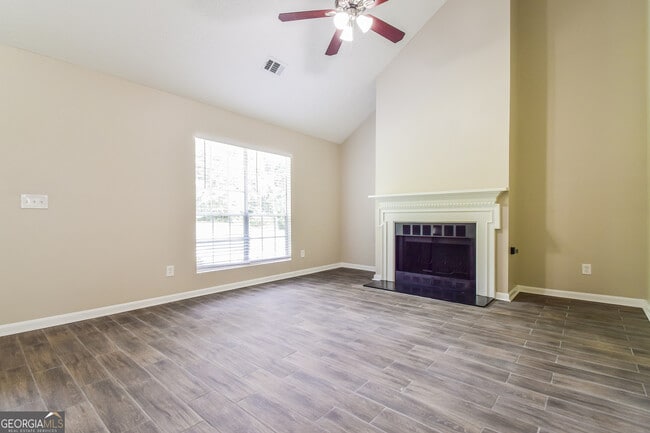 Photo - 2826 Knollberry Ln