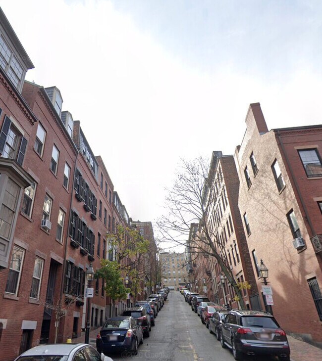 Photo - 32 irving St Unit 4