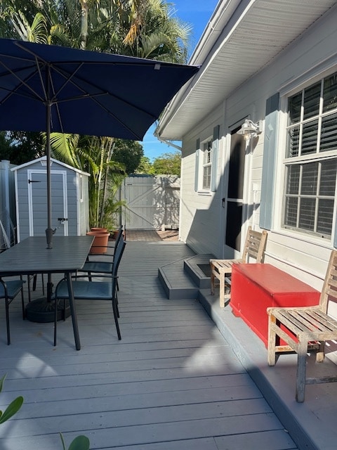 Photo - 811 NE 3rd St