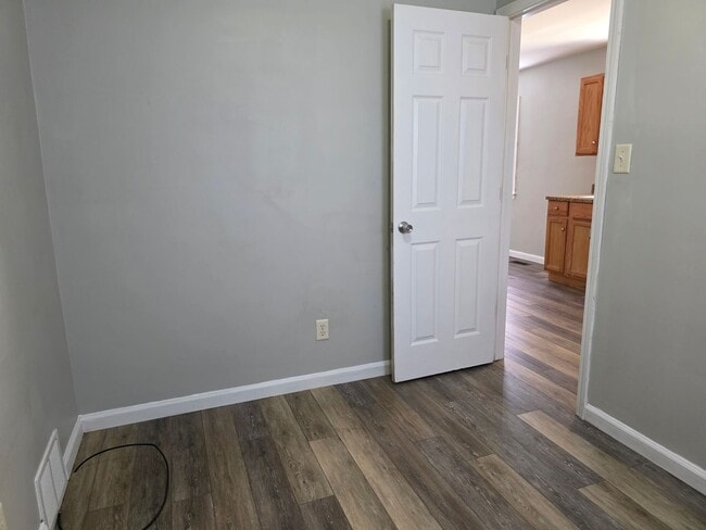 Photo - 2721 Milburn Blvd