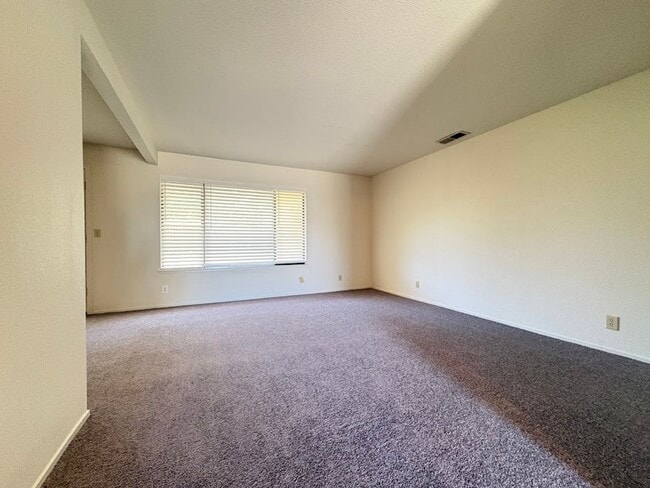 Photo - Spacious 4 Bedroom Home in Quiet Galt Neighborhood