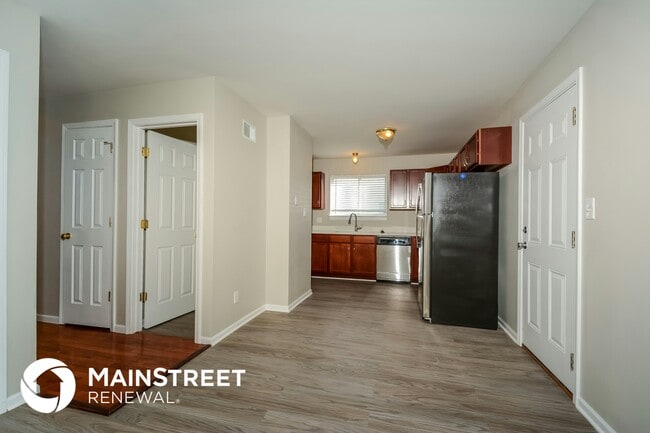 Photo - 5370 Vernon Ave